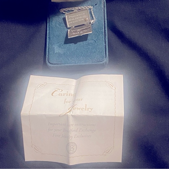 New The Bradford Exchange Dear Daughter Love Letter Silver Locket Necklace 45cm - Picture 10 of 14